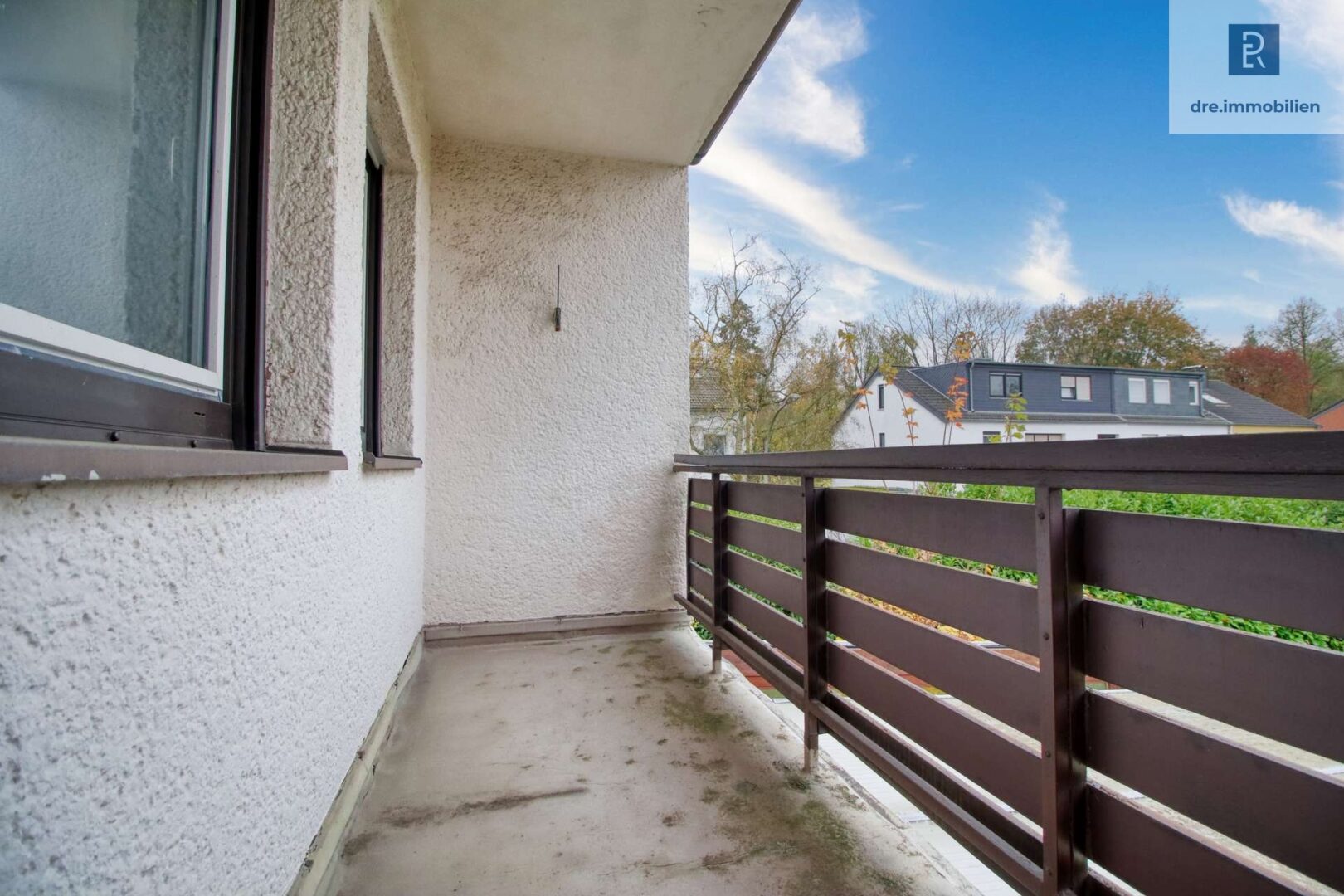 Blick von Schlafzimmer auf Balkon