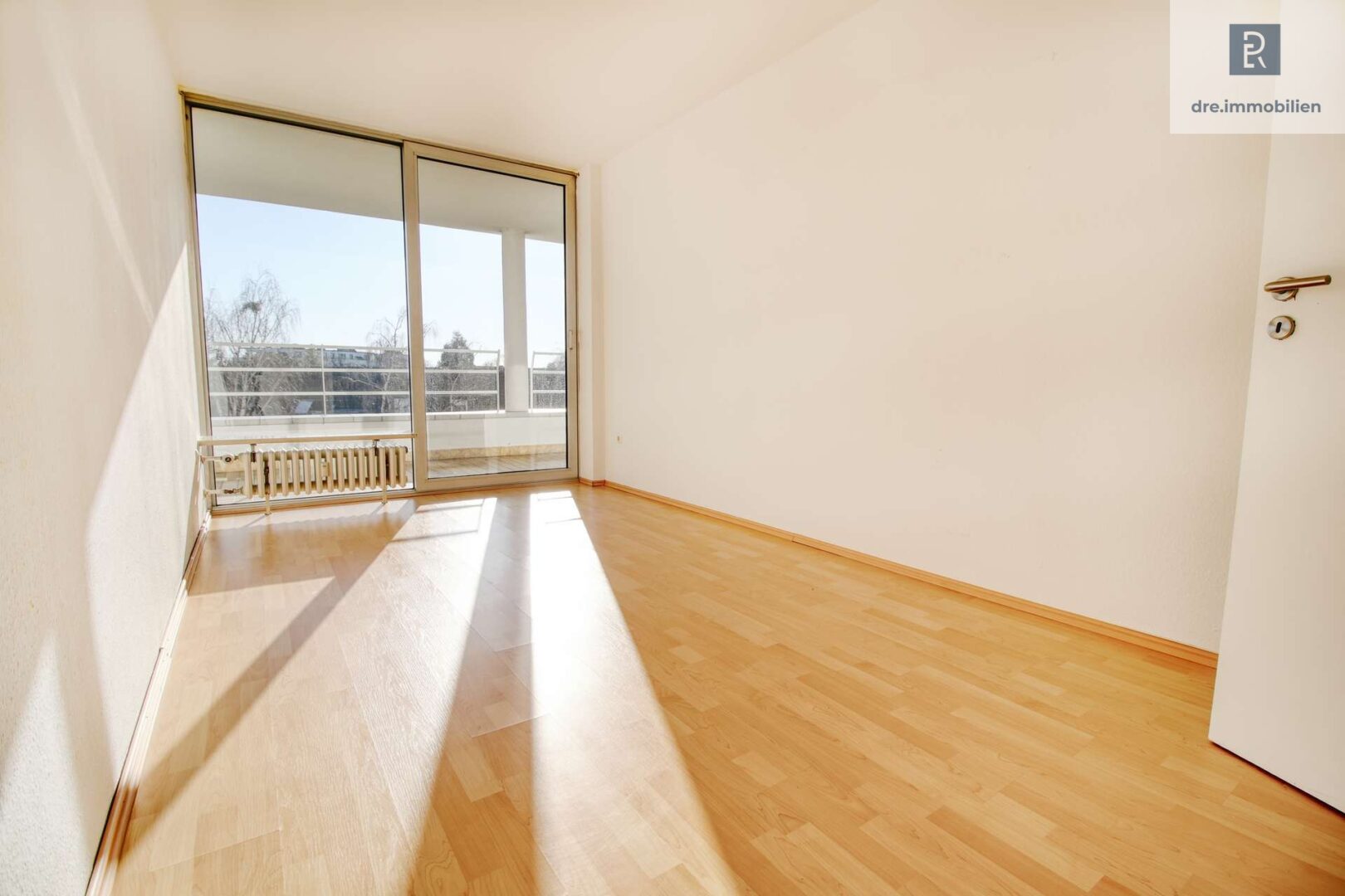 Kleines Schlafzimmer / Homeoffice