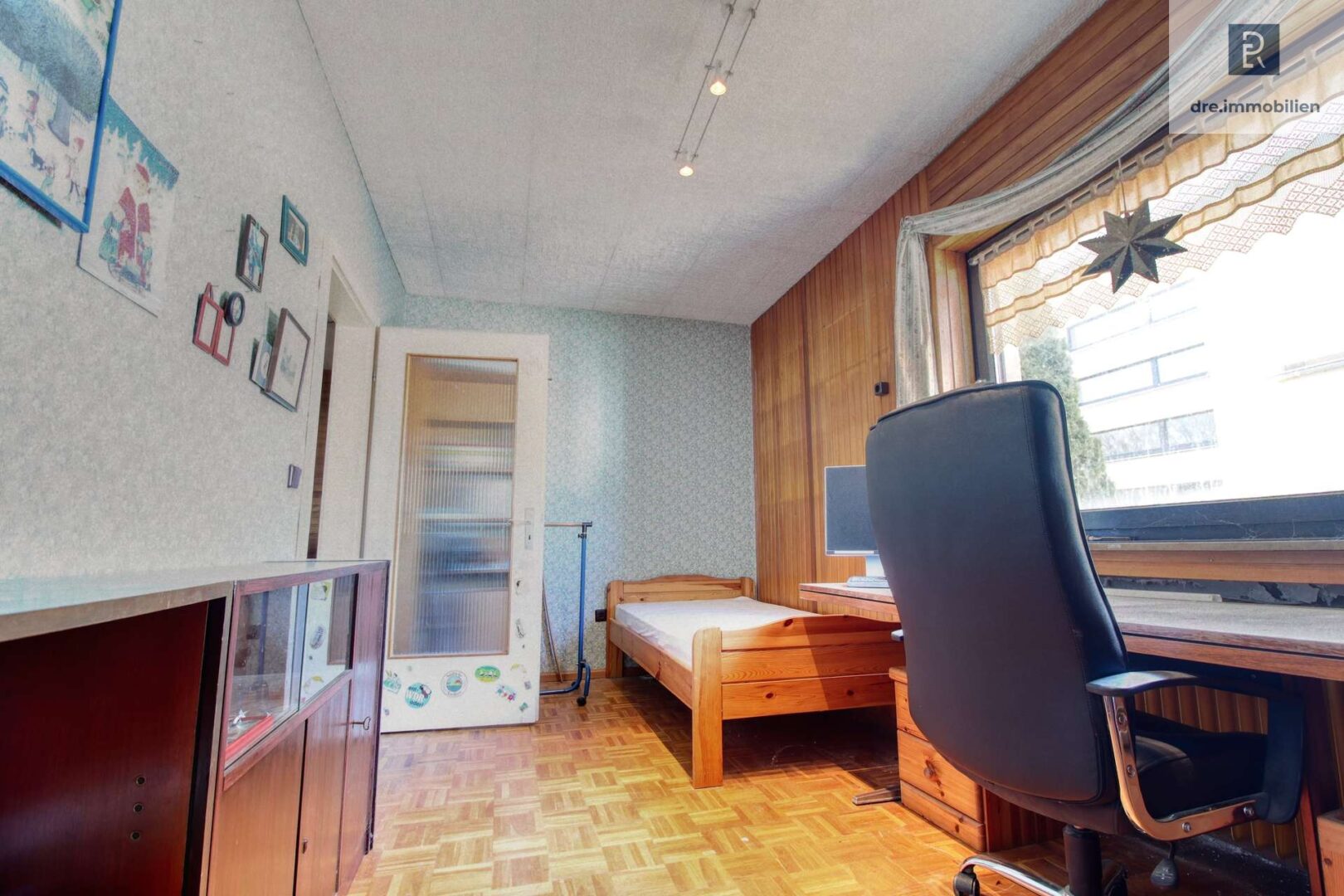 Büro / Kinderzimmer