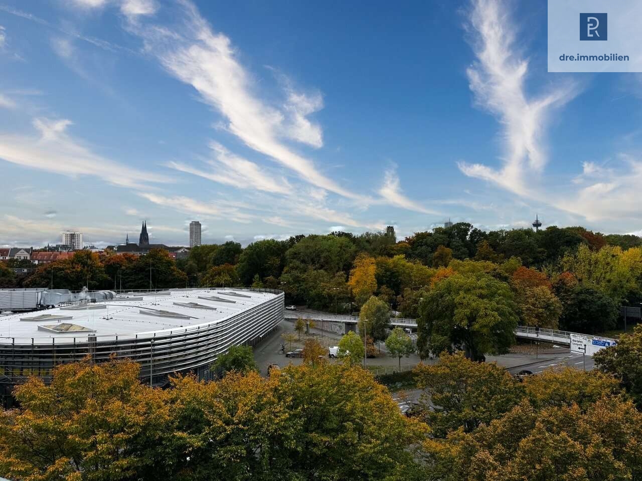 Blick vom Süd-West-Balkon über Köln