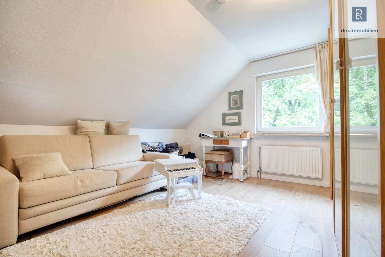 Einladender Raum zum Wohlfühlen und Verweilen