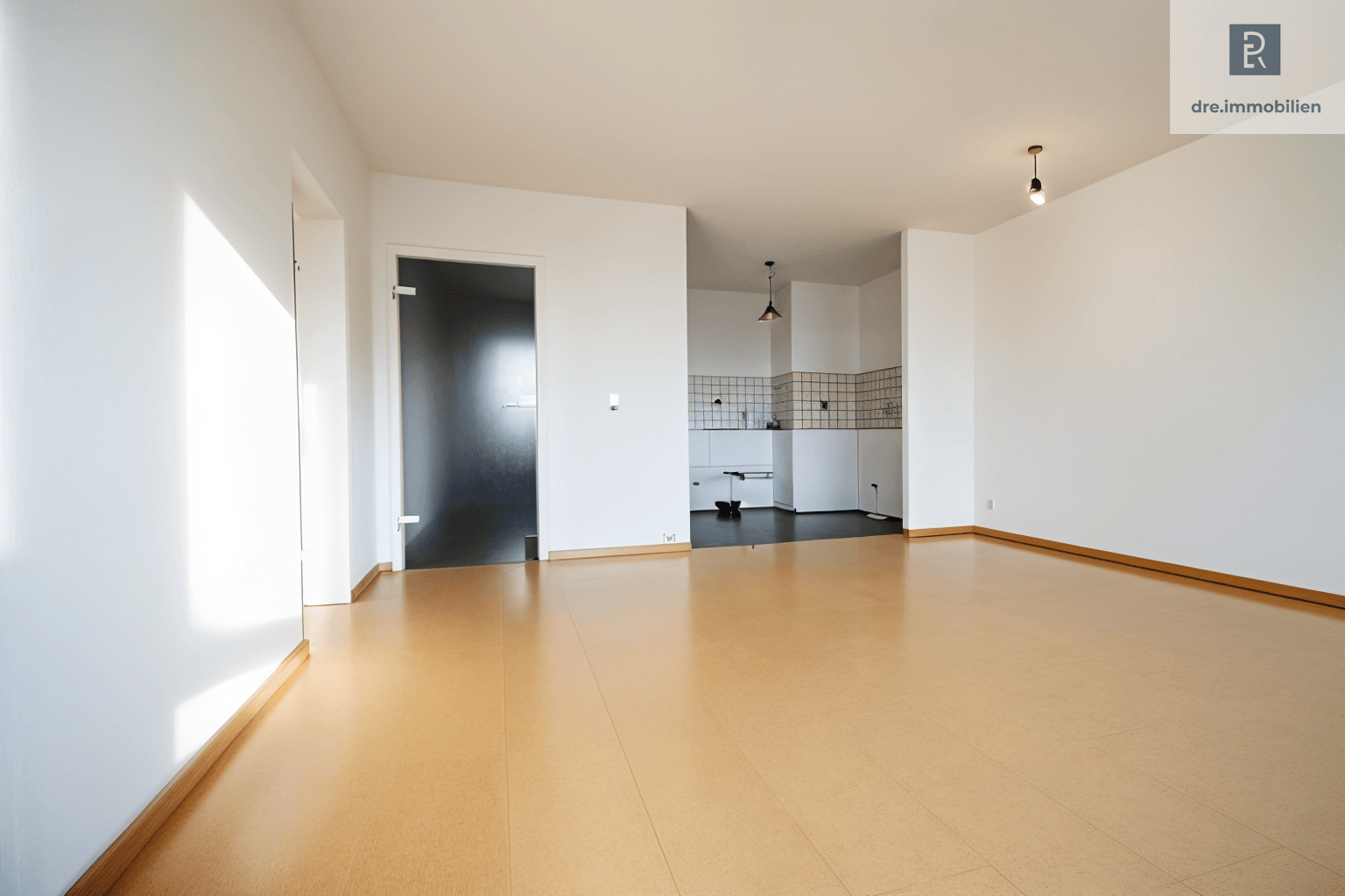 Küche, Wohn-/Esszimmer: Offen, hell und bereit für Ihre Ideen