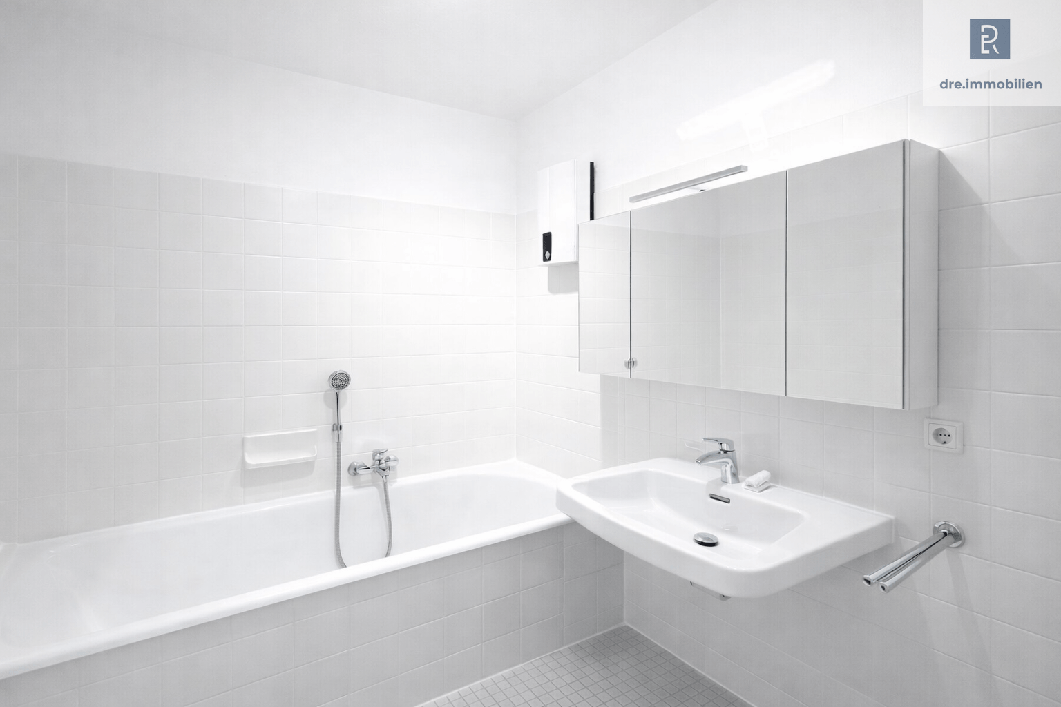 Badezimmer mit Wanne