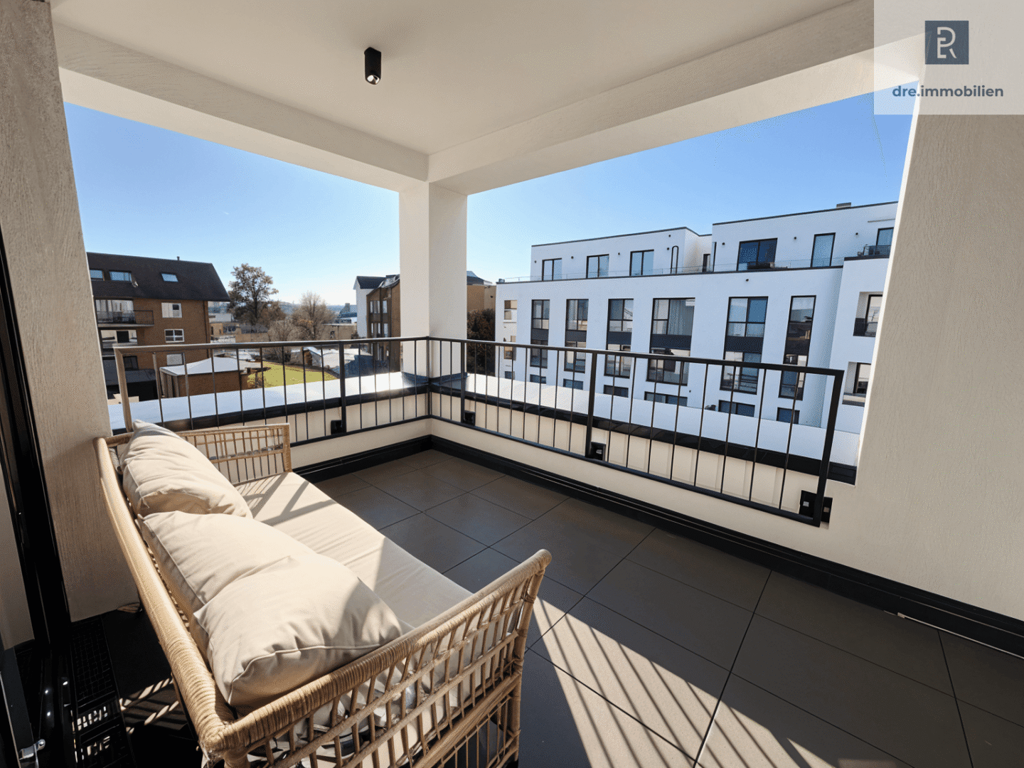 Loggia mit charmantem Ausblick