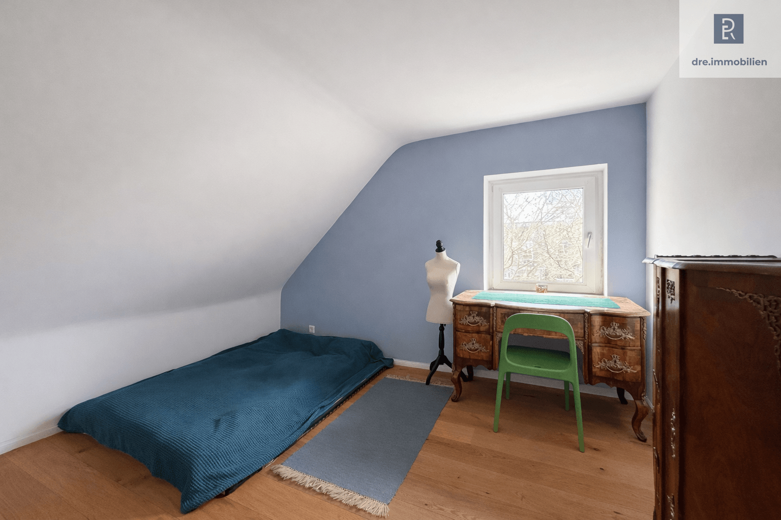 Kleines Zimmer im DG