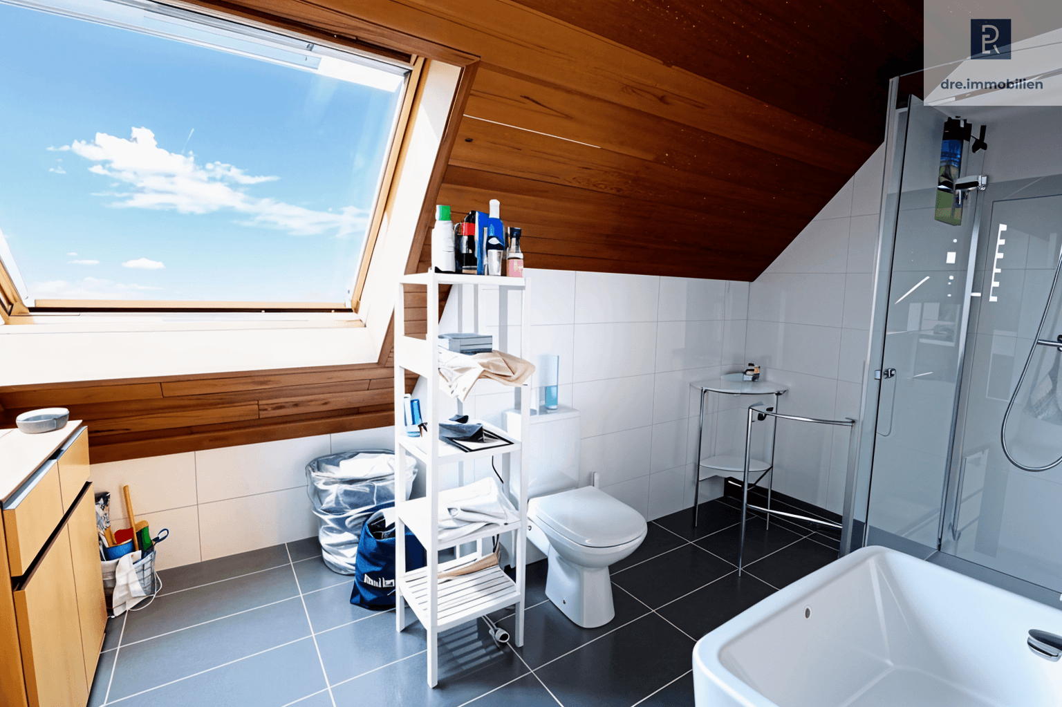 Hauptbad: Zeitlos modern gestaltet