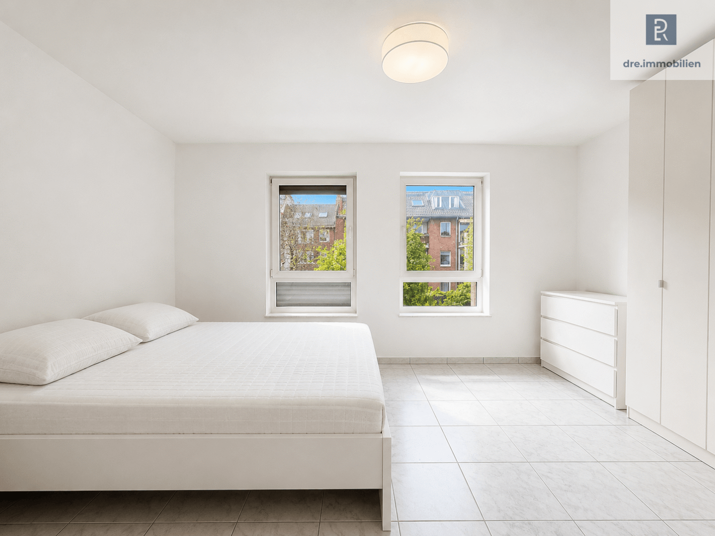 1.OG-Schlafzimmer 1