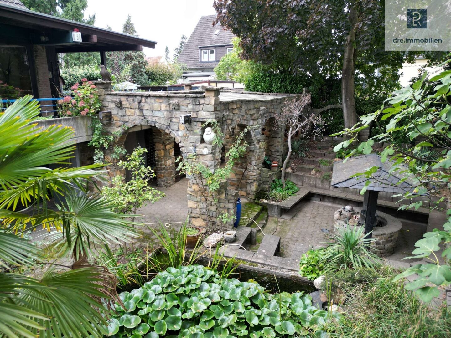 Garten mit Arkaden