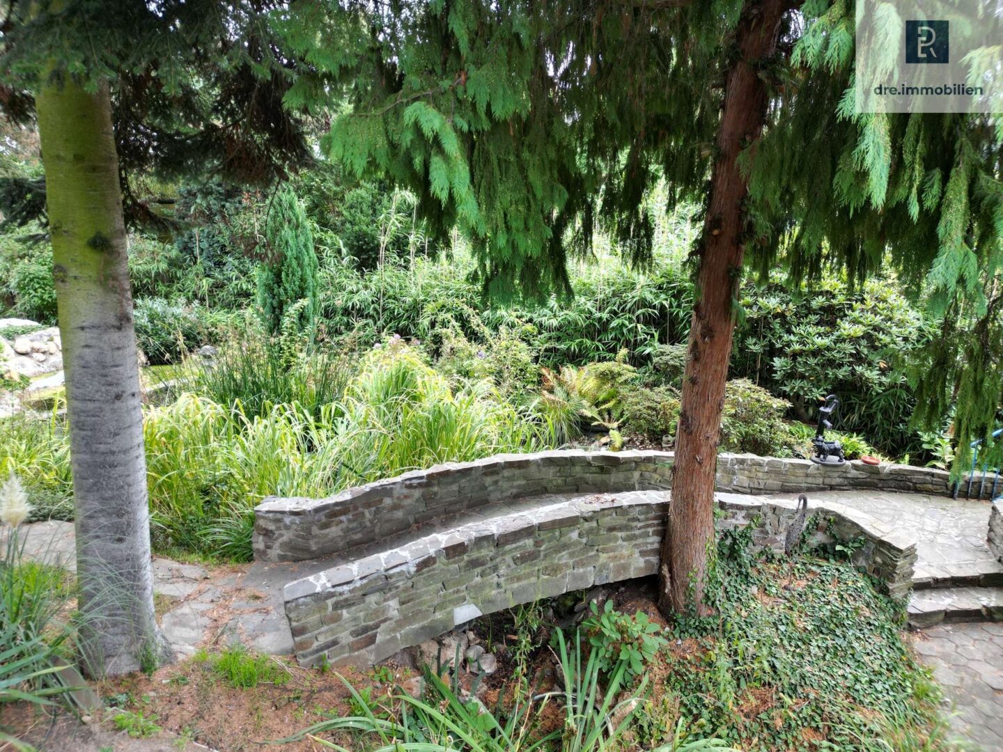 Brücke im Garten