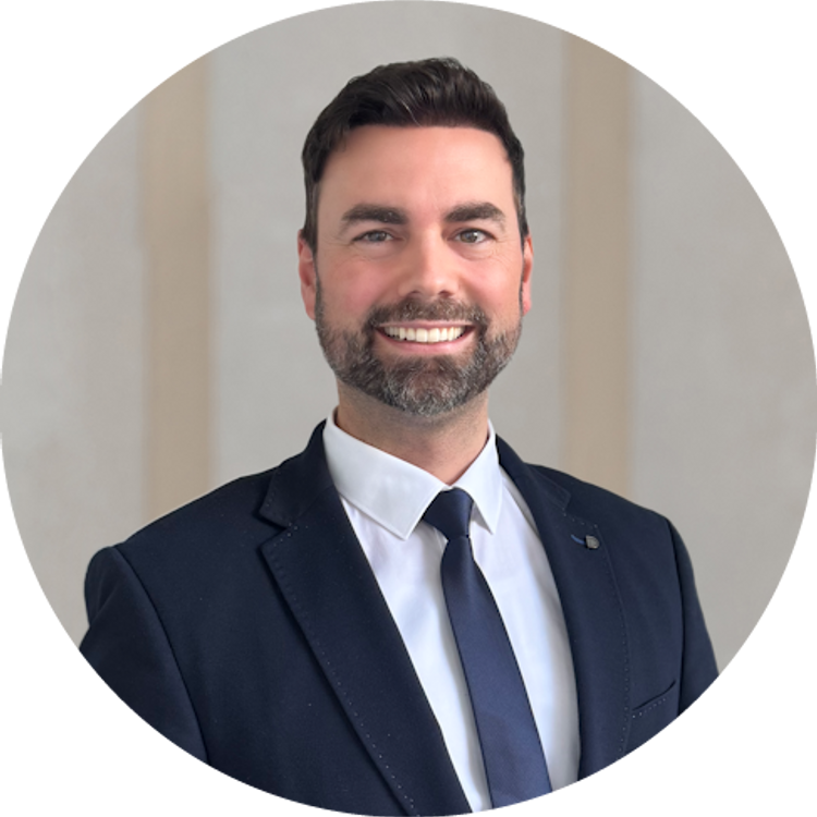 Herr Philipp Steinbach