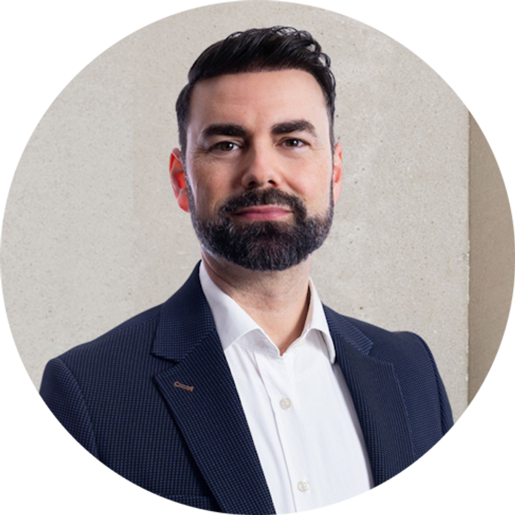 Herr Philipp Steinbach 